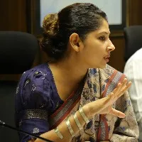 ఈ వేసవిలో ఎక్కడా తాగునీటి సరఫరాలో ఇబ్బందులు రావొద్దు: స్మితా సబర్వాల్