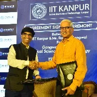 Indigo Co Founder Donates Rs 100 crore to IIT Kanpur