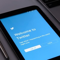 Twitter to soon add edit button to help users fix typos