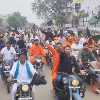 No let-up in TRS protests over paddy procurement