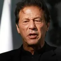 Pakistan should learn self pride from India says Imran khan