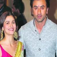Alia Bhatt and Ranbir Kapoor to tie the knot on April 14