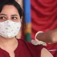 Strenghten the fight against Covid Health minister on booster shots