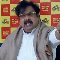 varlaramaiah slams jagan