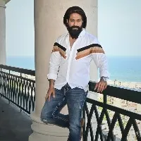 Yash apology at 'KGF: Chapter 2' press event wins respect