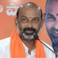 bandi sanjay slams trs