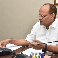రాష్ట్రంలో ధాన్యం కొనుగోలు కేంద్రాల ప్రారంభంపై జిల్లా కలెక్టర్లతో టెలీ కాన్ఫరెన్స్ నిర్వహించిన సీఎస్ సోమేశ్ కుమార్