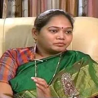 ex minister mekathoti sucharitha meeting with ys jagan
