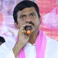 Ex mp ponguleti srinivasa reddy comments political leaders capabilities