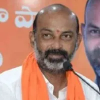 bandi sanjay slams trs