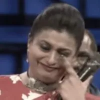 Roja tearful at her last episode in Extra Jabardast