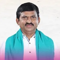 Ponguleti Srinivas Reddy refutes rumours, says not deserting TRS
