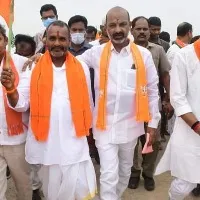 bandi sanjay commets on kcr