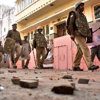 6 injured in stone-pelting during procession in Kurnool