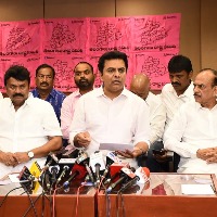 No need for TRS to obstruct Bandi Sanjay’s padayatra: KTR
