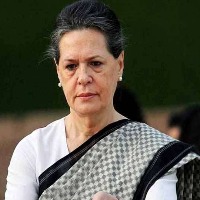 Sonia chairs another meet to discuss PK's plan, Chintan Shivir