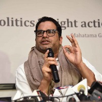 Congress initiates discussion with Prashant Kishor, meets third time 