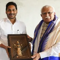 ap cm meets haryana cm khattar in vizag