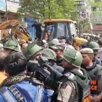 SC stops demolition drive in Jahangirpuri, to hear case on Thursday