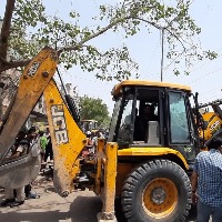 Demolition drive continues despite SC order