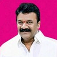 Telangana minister finds fault with Guv for targeting govt