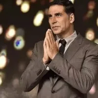 Akshay Kumar issues apology for doing tobacco advert