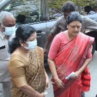 Sasikala demands stringent action against Kodanad murder, heist accused