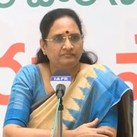 Will ensure Chandrababu, Bonda Uma to appear before Mahila Commission: Vasireddy Padma