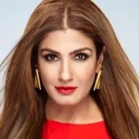 Before becoming heroine Raveena Tandon worked as floor cleaner