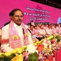 India needs alternative agenda not political front: KCR