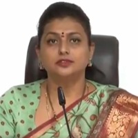 DWCRA women ready to send their old saris to Chandrababu, Nara Lokesh: Roja