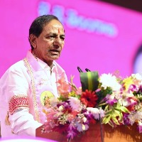 KCR hints at floating national party with alternative agenda