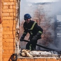 10 people injured as rocket hits Kiev apartment