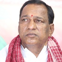 Minister Malla Reddy sings paeans to Chiranjeevi, says "Anna I am your fan"