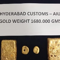 Gold worth Rs.89.74 lakh seized at Hyderabad airport