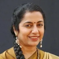 Actors should speak all languages says Suhasini