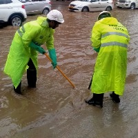 Heavy rains lash Hyderabad, boats out for rescue in old city