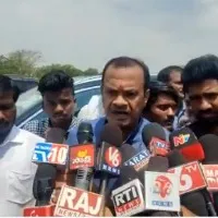 Congress MP Komatireddy Venkata Reddy slams KCR govt over Yadadri rain chaos