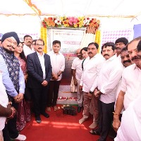 Referring to Rahul Gandhi, KTR says political tourist read script in Warangal public meet