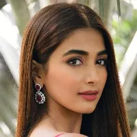 Pooja Hegde entry in Puri movie