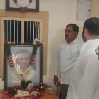  మాజీ మంత్రి బొజ్జల గోపాల‌కృష్ణారెడ్డి గారి చిత్రపటానికి పూల మాల వేసి శ్రద్ధాంజలి ఘటించిన తెలంగాణ రాష్ట్ర మంత్రి ఎర్రబెల్లి దయాకర్ రావు
