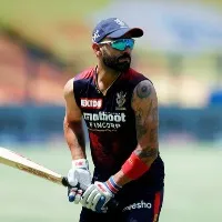 Sunrisers sent back Kohli with no score