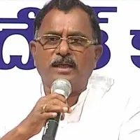 tpcc vice chairmal fires on trs and bjp