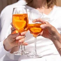 Soon Delhi people may get liquor at home
