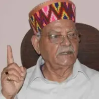 Former Union minister Pandit Sukh Ram passes away