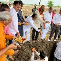 bjp ap chief somu veerraju laid foundation to bjp office in kyrnnool