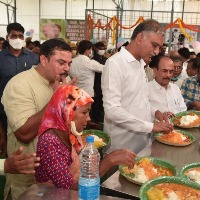 Telangana launches Rs 5 meal scheme for patients' attendants