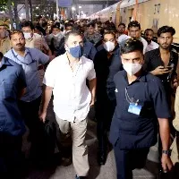 rahul gandhi aboard train in delhi to udaipur