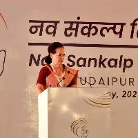 sonia gandhi fires on narendra modi rule