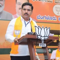 Stage set for Yediyurappa's son Vijayendra's entry into K'taka cabinet